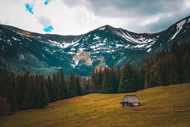 Wynajmując domek na wakacje w górach uzyskasz wiele korzyści